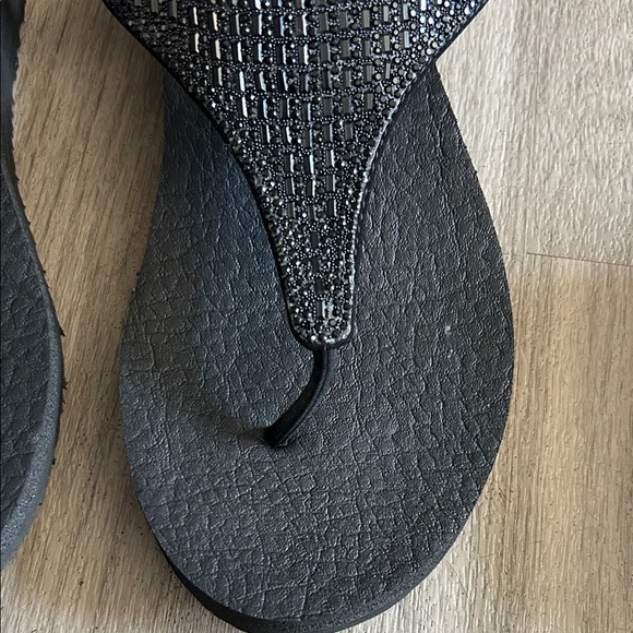 Skechers Black Women's Sandals (NWOT) - Picture 5 of 9